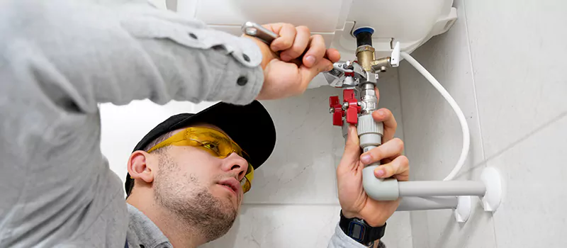 Fix Water Pipe Noises in Downtown Toronto, Toronto