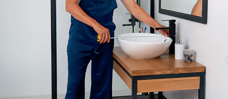Plumber for Plumbing Repair And Installation Services in Downtown Toronto, Toronto