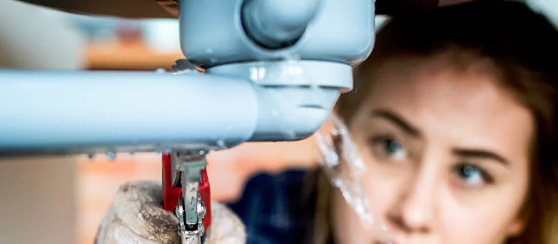 Professional Plumber For Plumbing Installation Services in Downtown Toronto, Toronto
