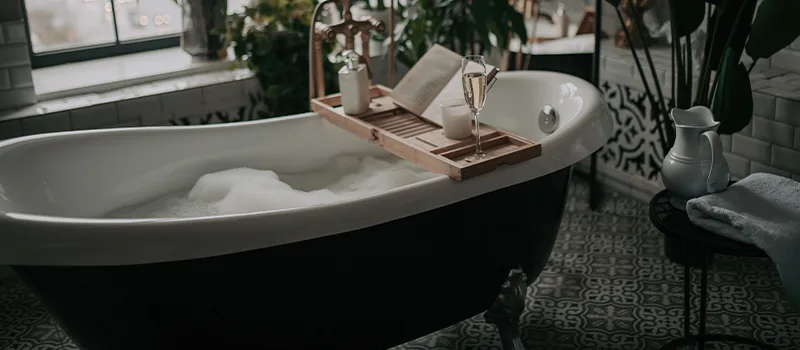 Full Bed Bathtub Replacement in Downtown Toronto, Toronto